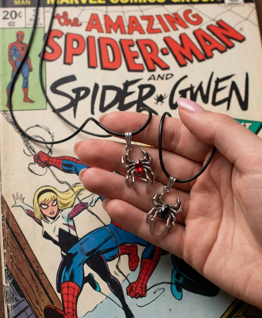 Spider Man & Gwen Stacy Couple Pendant Necklace Set