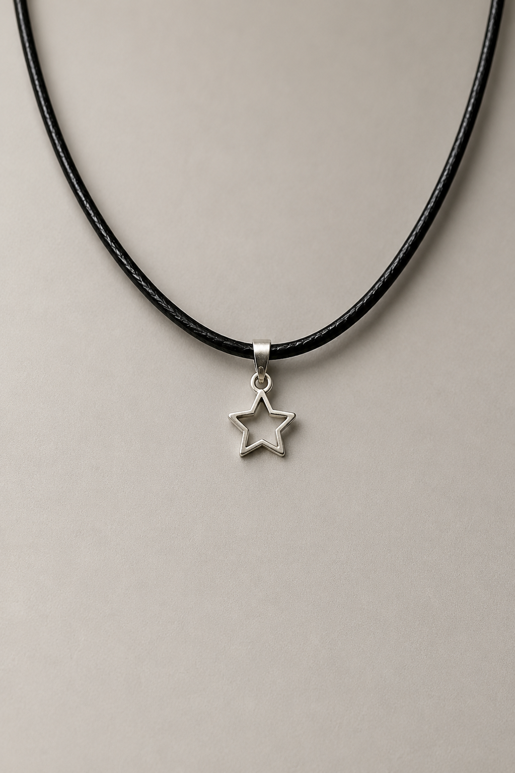 Star Y2K Pendant Necklace – Black Cord Minimal Aesthetic Necklace