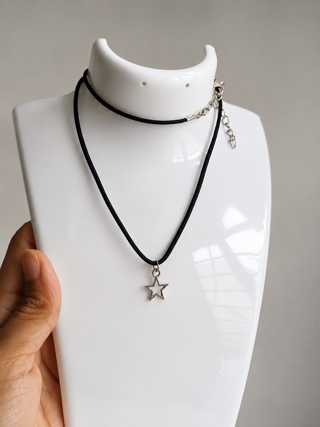 Star Y2K Pendant Necklace – Black Cord Minimal Aesthetic Necklace